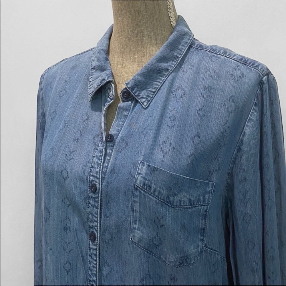Cb Established 1962 Denim Blue Button Down Shirt Soft Size Large Lightweight